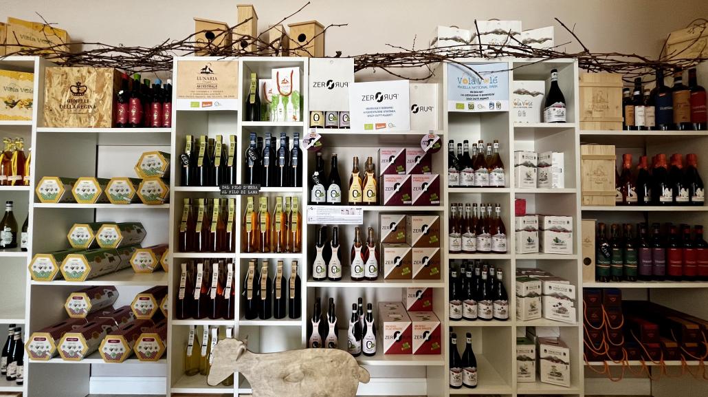 Il punto vendita all'interno della cantina