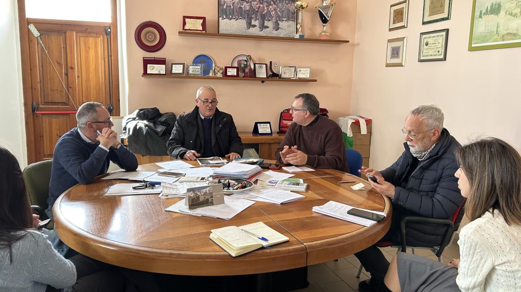 tavola rotonda a Casalincontrada