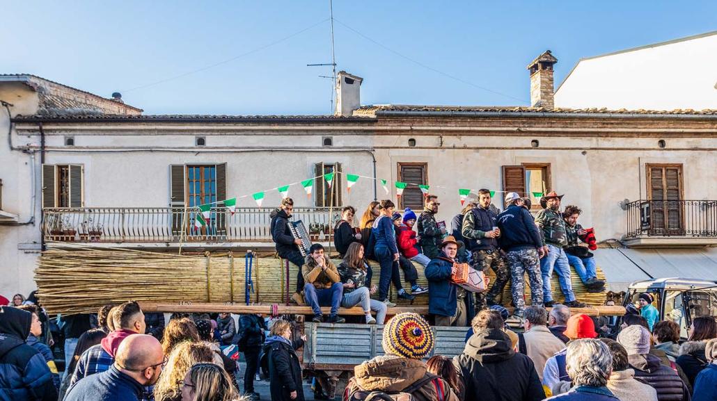 Verso la piazza