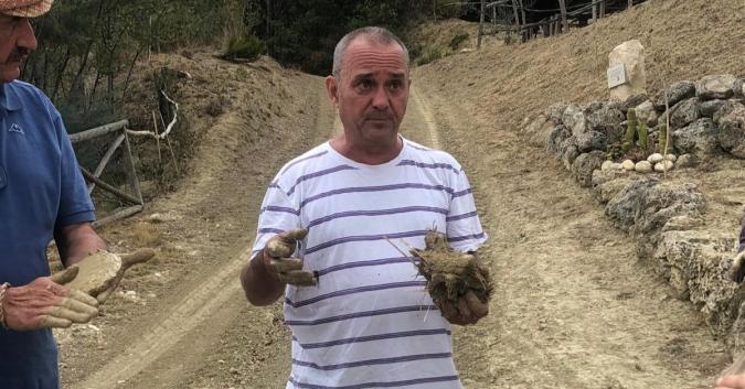 Enrico Poggiali insegna ad amalgamare i vari tipi di terra