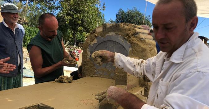 il laboratorio della terra cruda