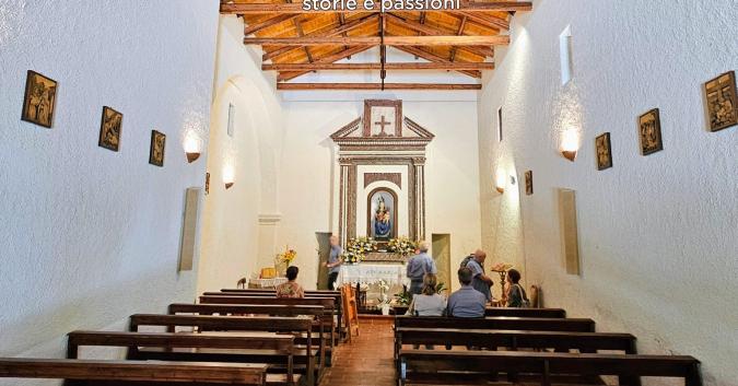 Interno della chiesetta sul Monte con nicchia per la statua della Madonna della Mazza. Ph Abruzzo storie e passioni