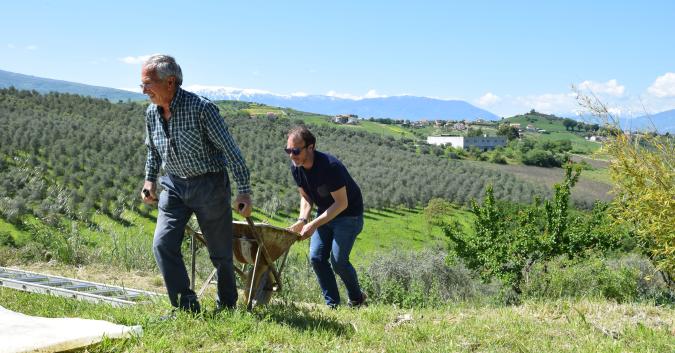 Attività pratiche con la terra